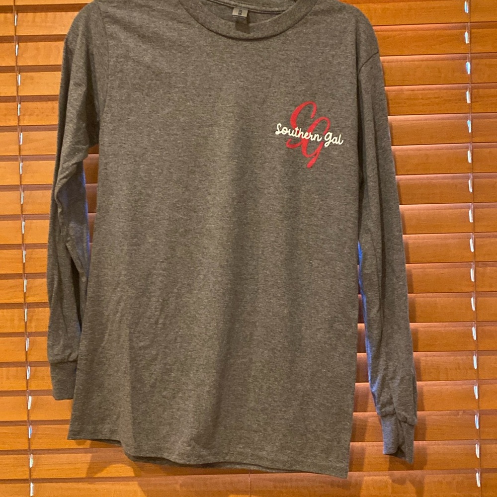 Southern Gal “Let’s Hibernate “ Long Sleeve Gray T-shirt size S (a1)